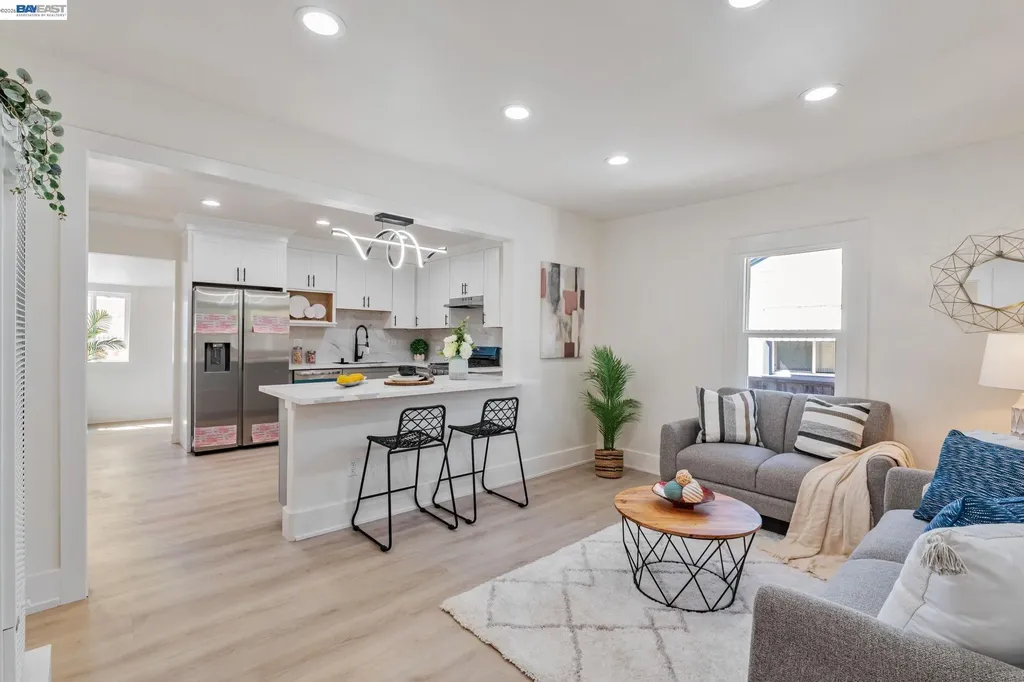 2720 Short Street Oakland CA 94619