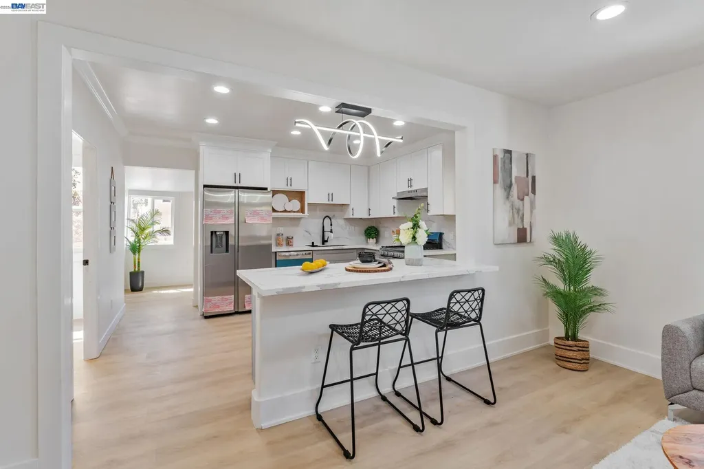 2720 Short Street Oakland CA 94619