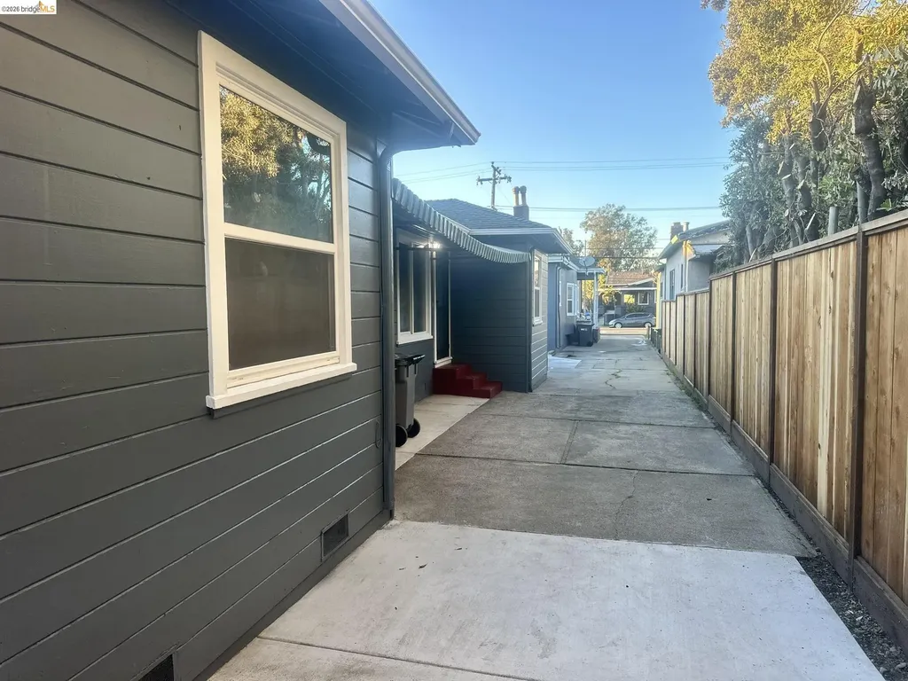 1075 47th Street Emeryville CA 94608