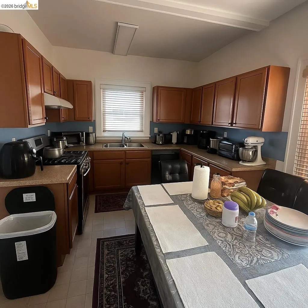 1075 47th Street Emeryville CA 94608