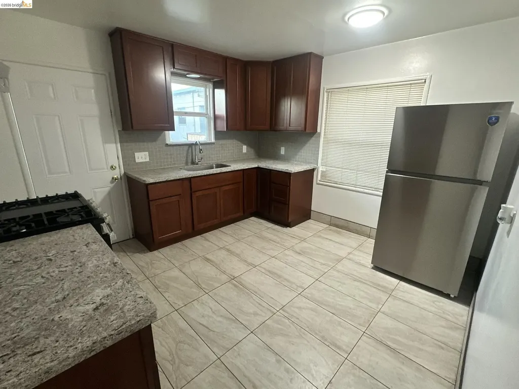 1075 47th Street Emeryville CA 94608