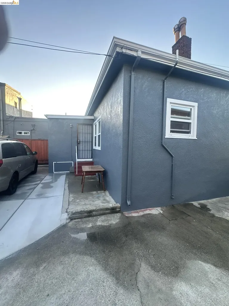 1075 47th Street Emeryville CA 94608