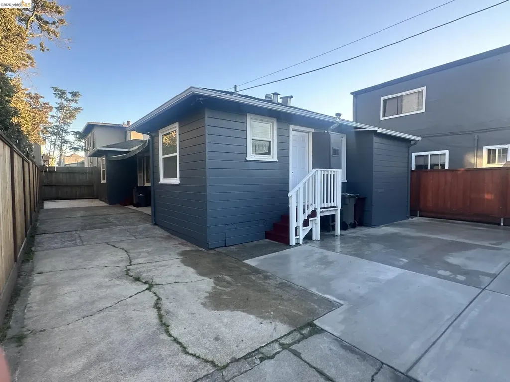 1075 47th Street Emeryville CA 94608