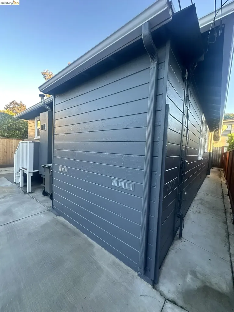 1075 47th Street Emeryville CA 94608