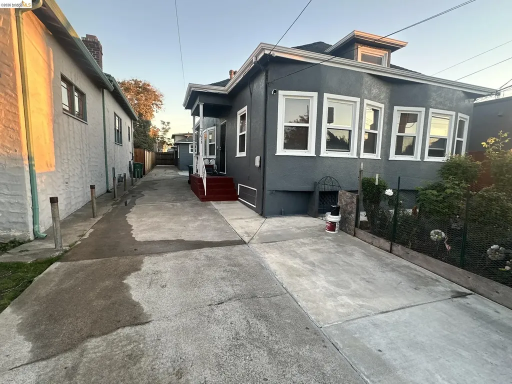 1075 47th Street Emeryville CA 94608