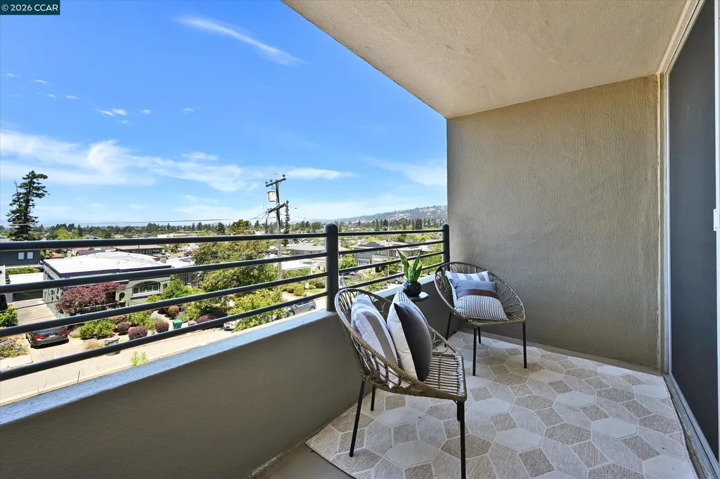 5340 Broadway Terrace Oakland CA 94618