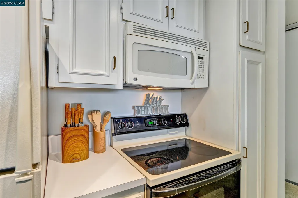 5340 Broadway Terrace Oakland CA 94618