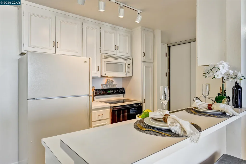 5340 Broadway Terrace Oakland CA 94618