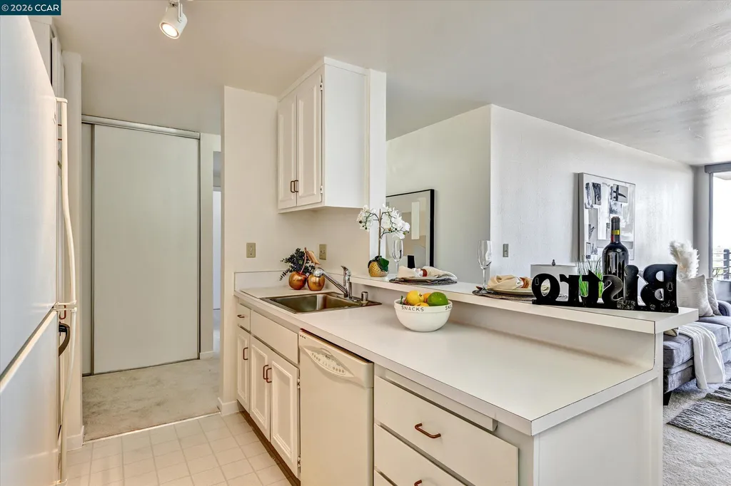 5340 Broadway Terrace Oakland CA 94618
