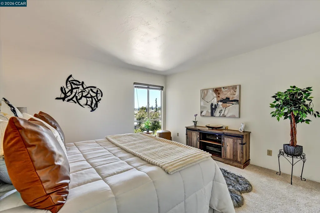 5340 Broadway Terrace Oakland CA 94618