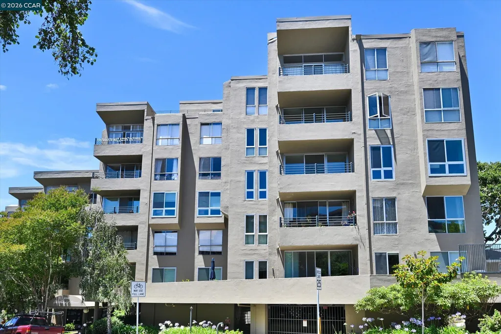 5340 Broadway Terrace Oakland CA 94618