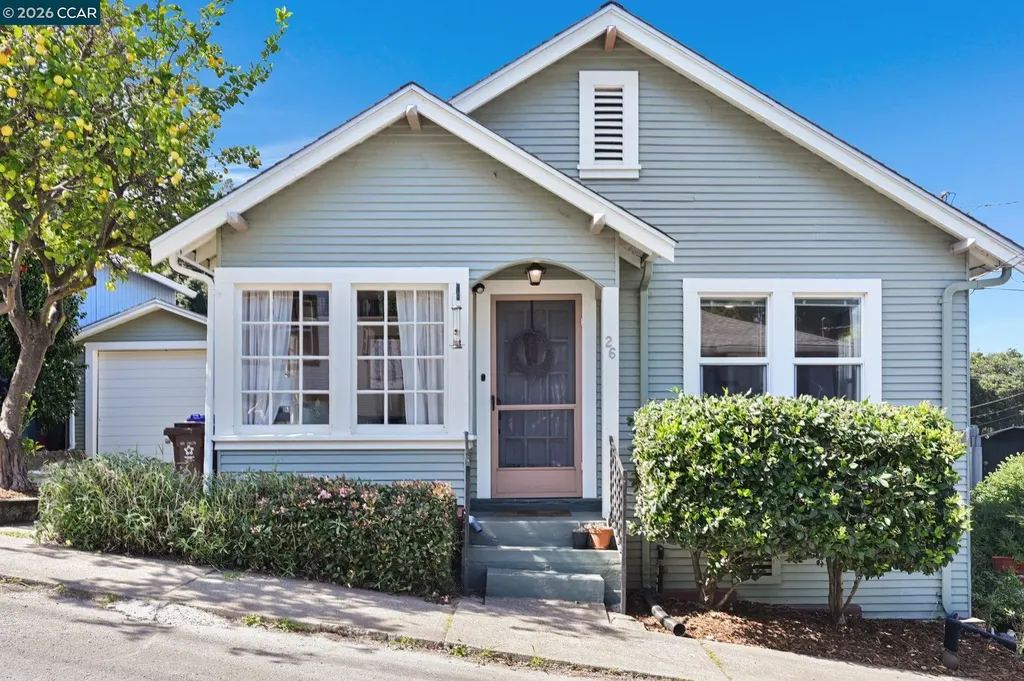 26 Cooke Street Crockett CA 94525