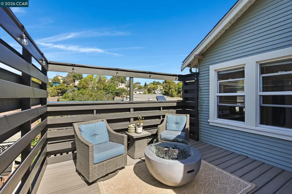 26 Cooke Street Crockett CA 94525