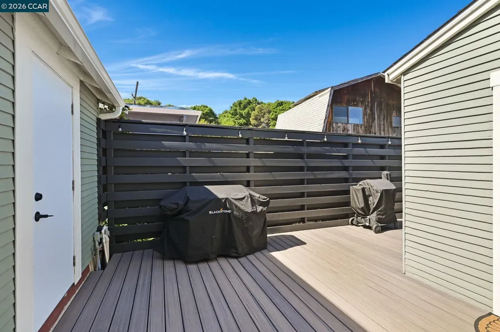 26 Cooke Street Crockett CA 94525