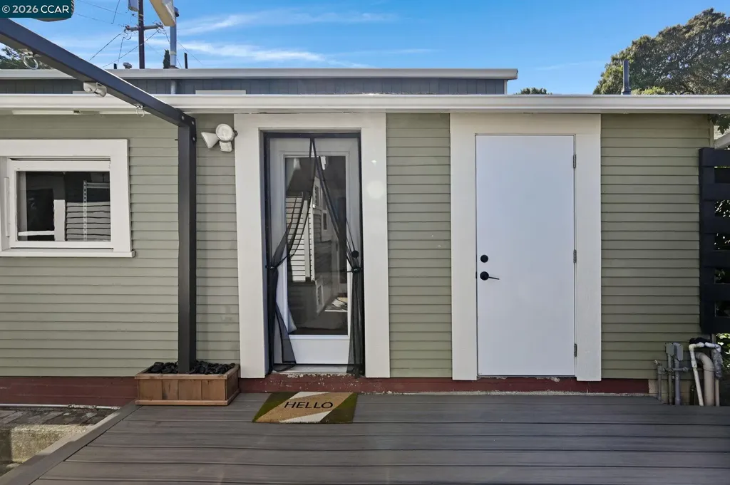 26 Cooke Street Crockett CA 94525