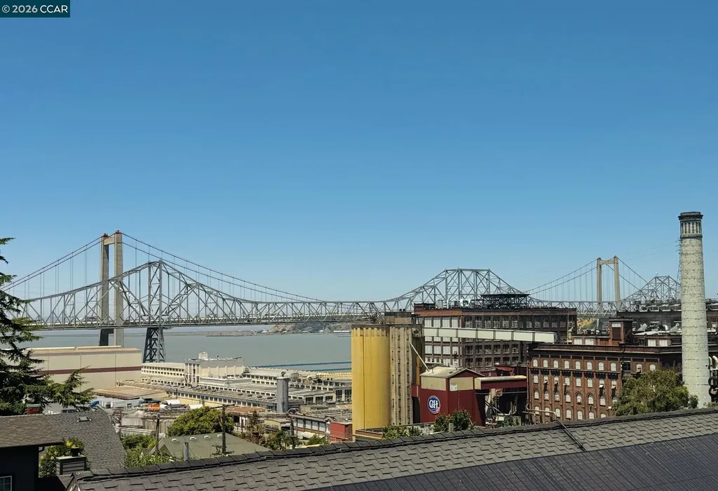 26 Cooke Street Crockett CA 94525