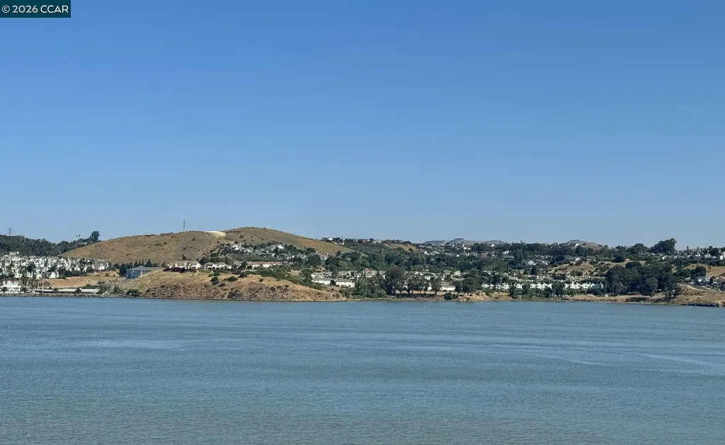 26 Cooke Street Crockett CA 94525