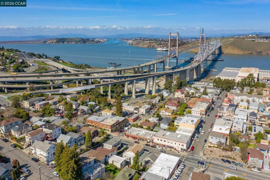 26 Cooke Street Crockett CA 94525