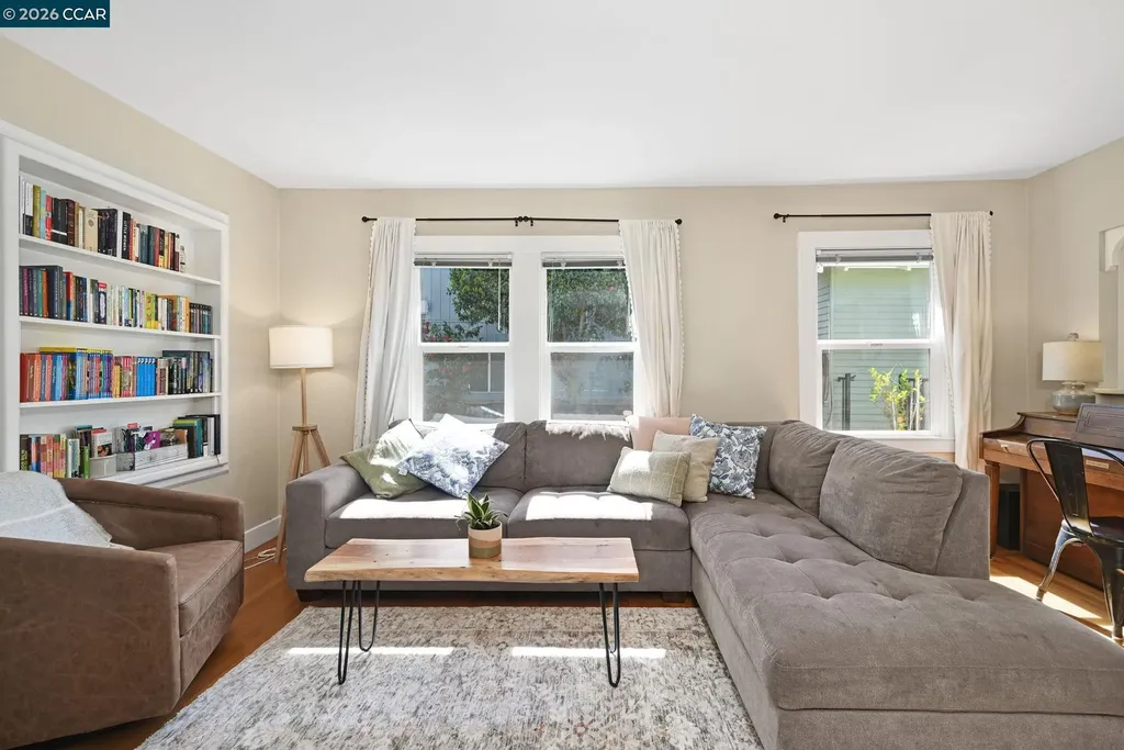 26 Cooke Street Crockett CA 94525