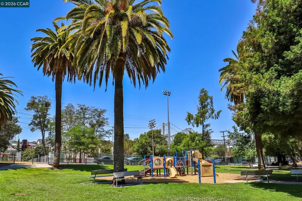 26 Cooke Street Crockett CA 94525