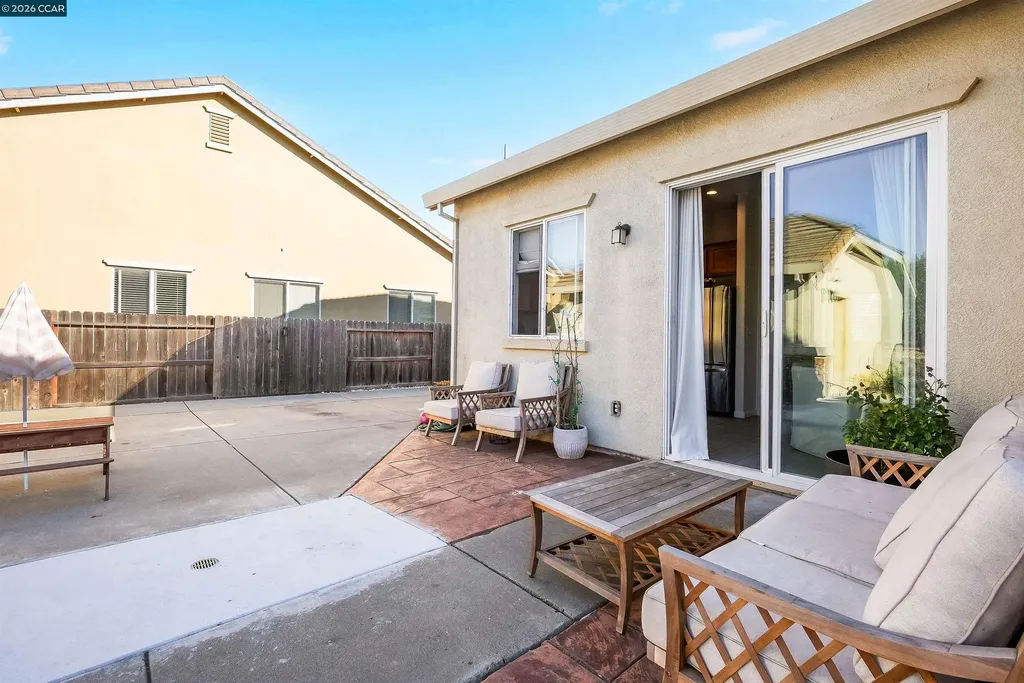 1633 Savannah Lane Suisun City CA 94585
