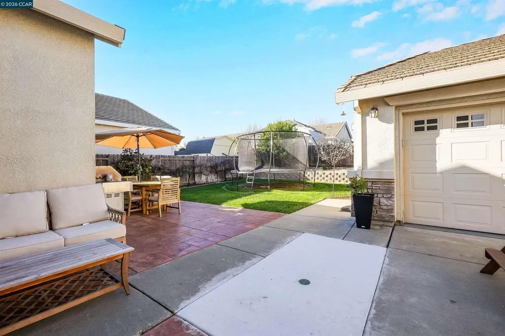 1633 Savannah Lane Suisun City CA 94585