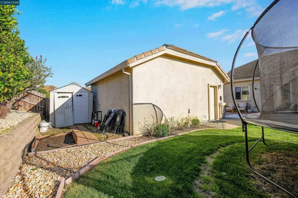 1633 Savannah Lane Suisun City CA 94585