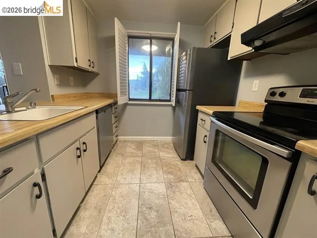 2416 Shadow Lane #74 Antioch CA 94509