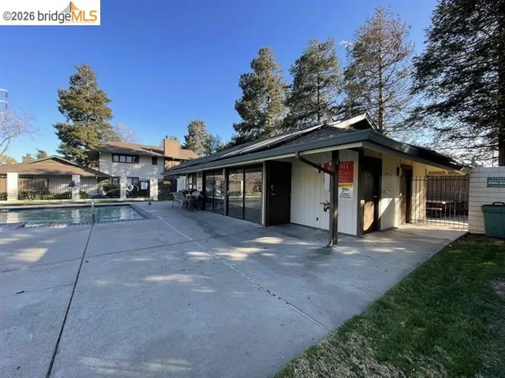 2416 Shadow Lane #74 Antioch CA 94509