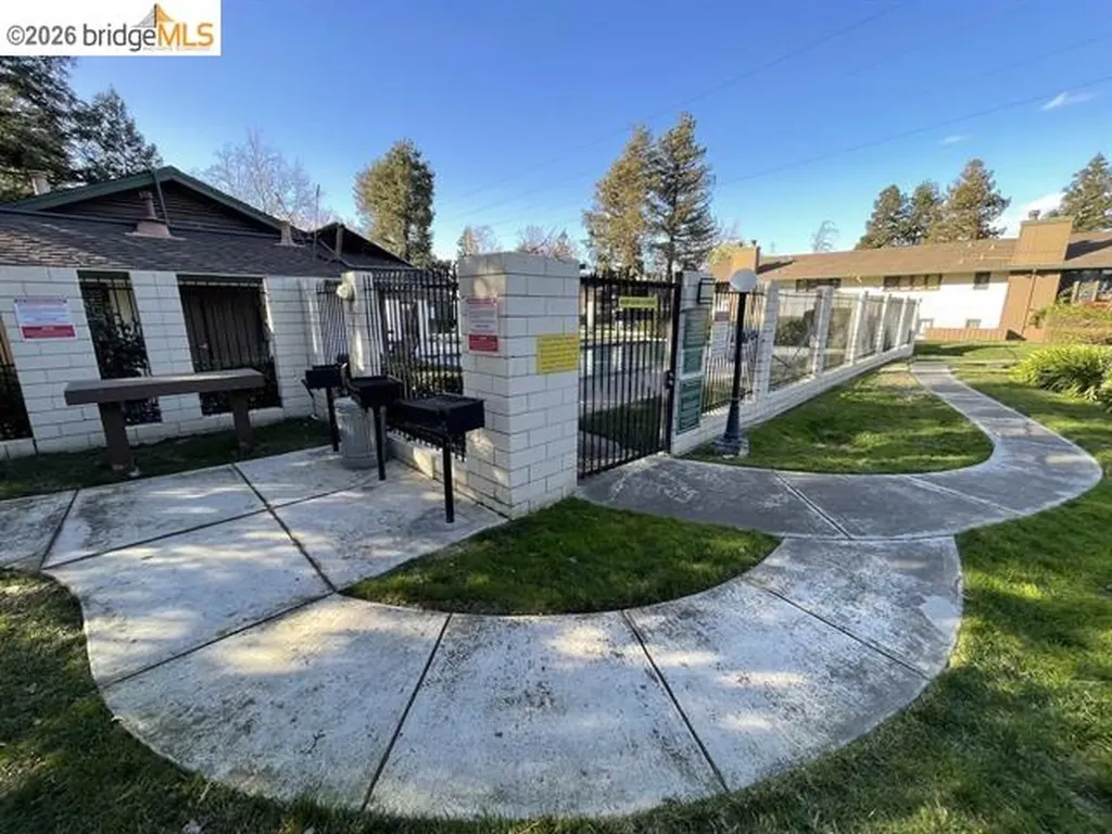 2416 Shadow Lane #74 Antioch CA 94509