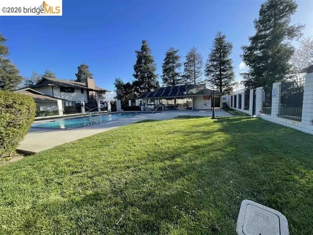 2416 Shadow Lane #74 Antioch CA 94509