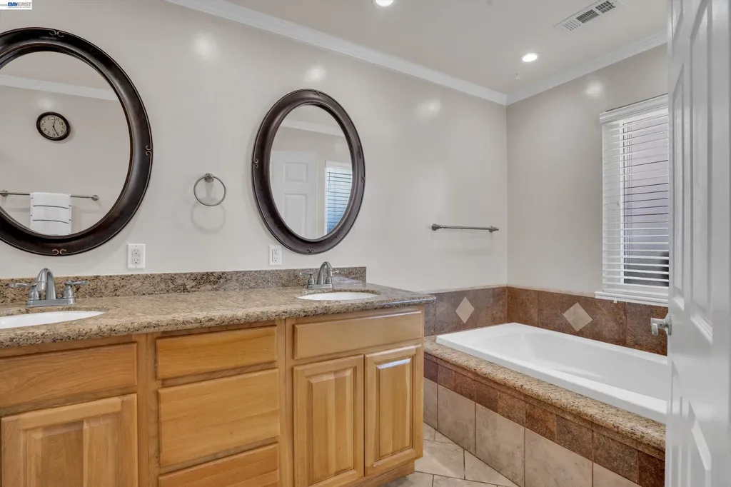 31262 San Andreas Drive Union City CA 94587