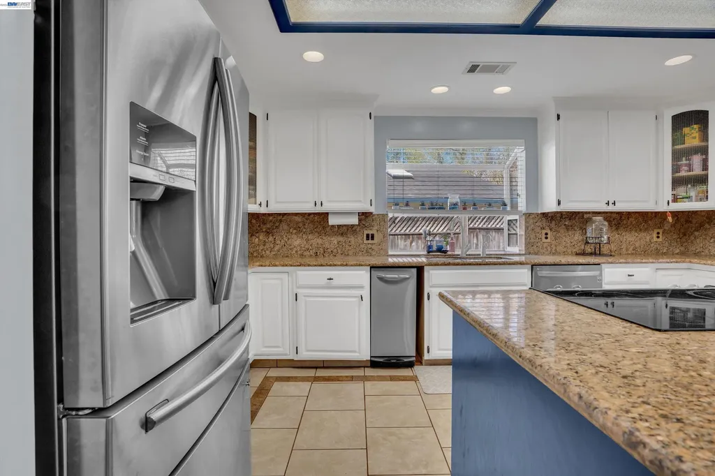 31262 San Andreas Drive Union City CA 94587
