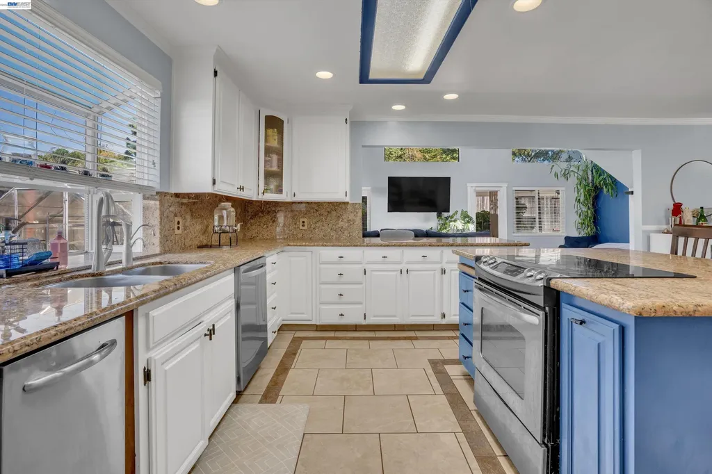 31262 San Andreas Drive Union City CA 94587