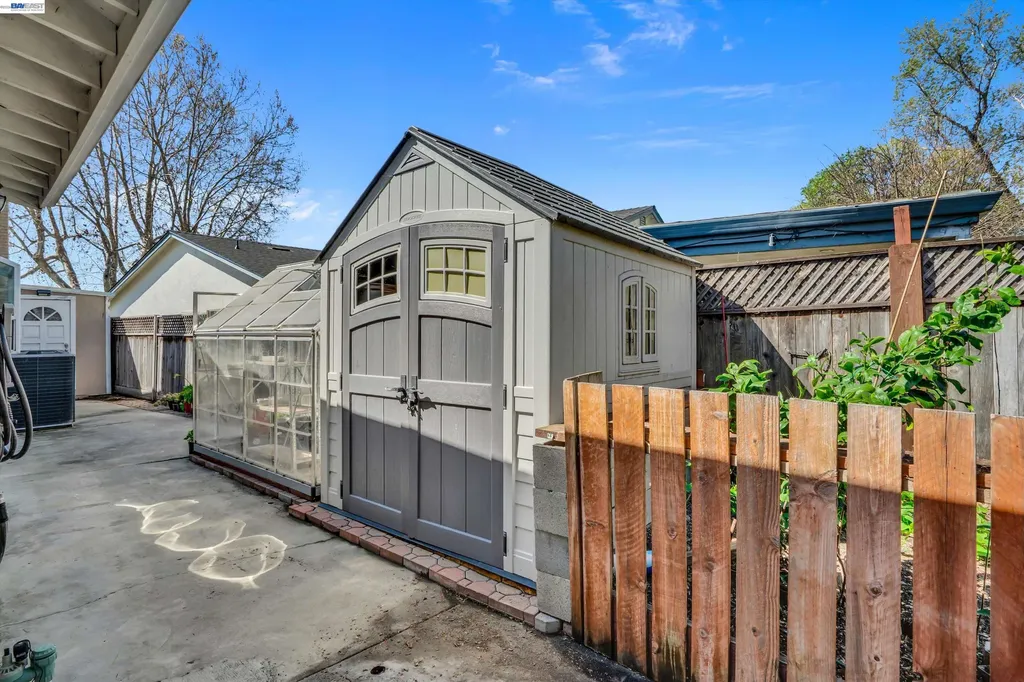 31262 San Andreas Drive Union City CA 94587