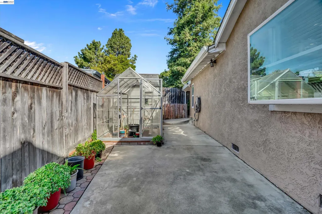 31262 San Andreas Drive Union City CA 94587
