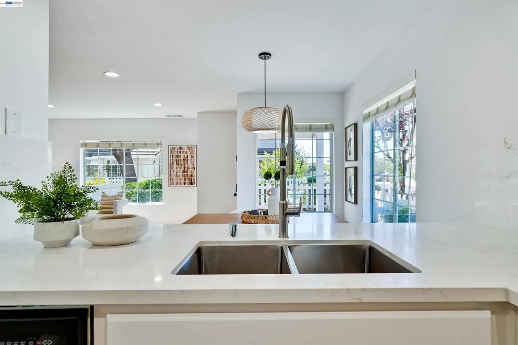 34743 Chanel Terrace Fremont CA 94555
