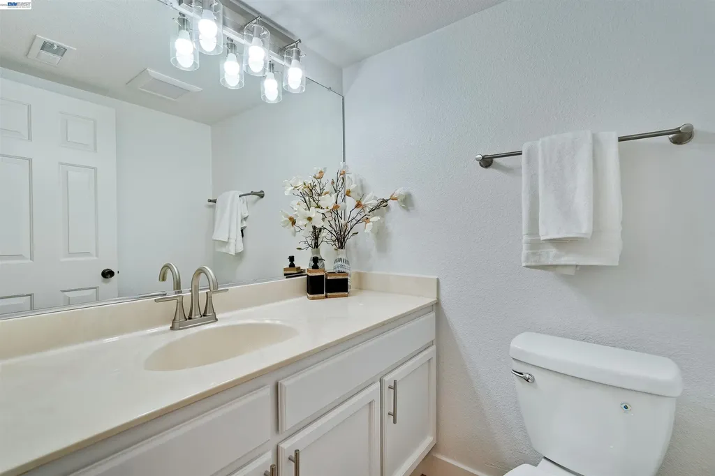 34743 Chanel Terrace Fremont CA 94555