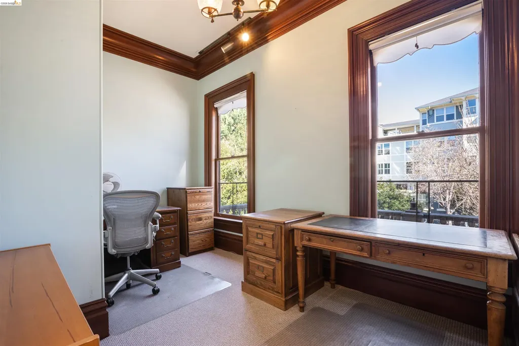 653 11th Street Oakland CA 94612
