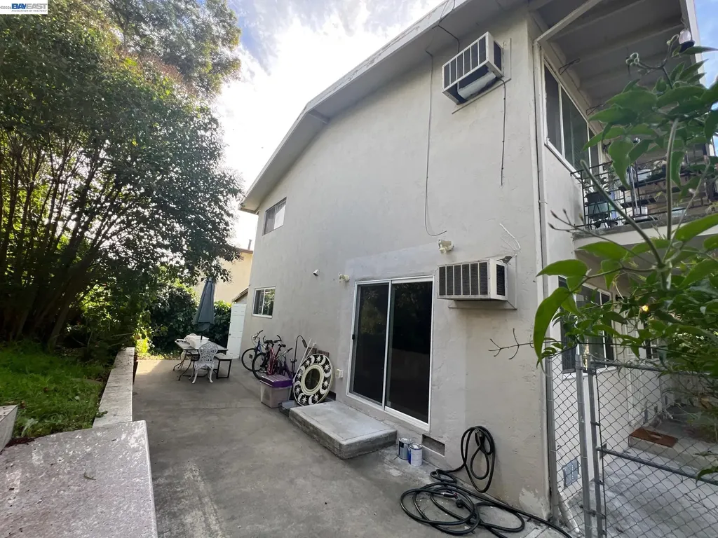 1594 Morgan Walnut Creek CA 94596