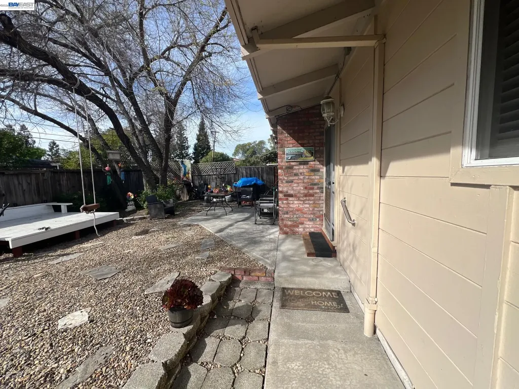1594 Morgan Walnut Creek CA 94596