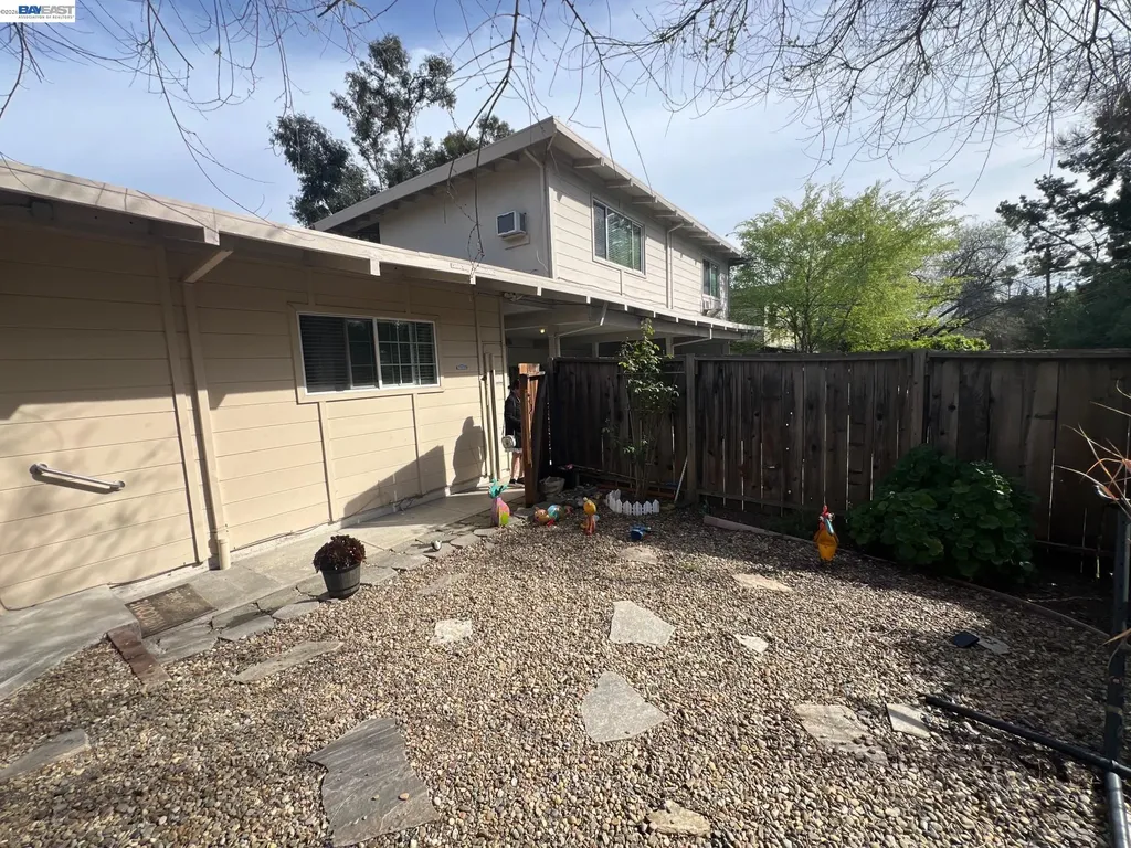 1594 Morgan Walnut Creek CA 94596