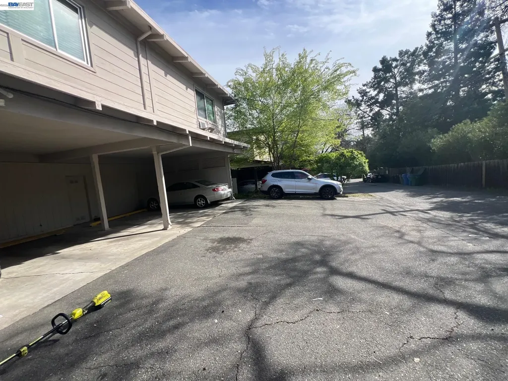 1594 Morgan Walnut Creek CA 94596