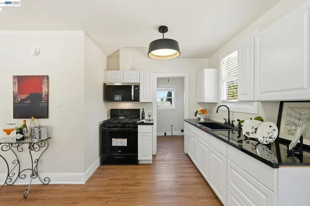 2957 73rd Avenue Oakland CA 94605