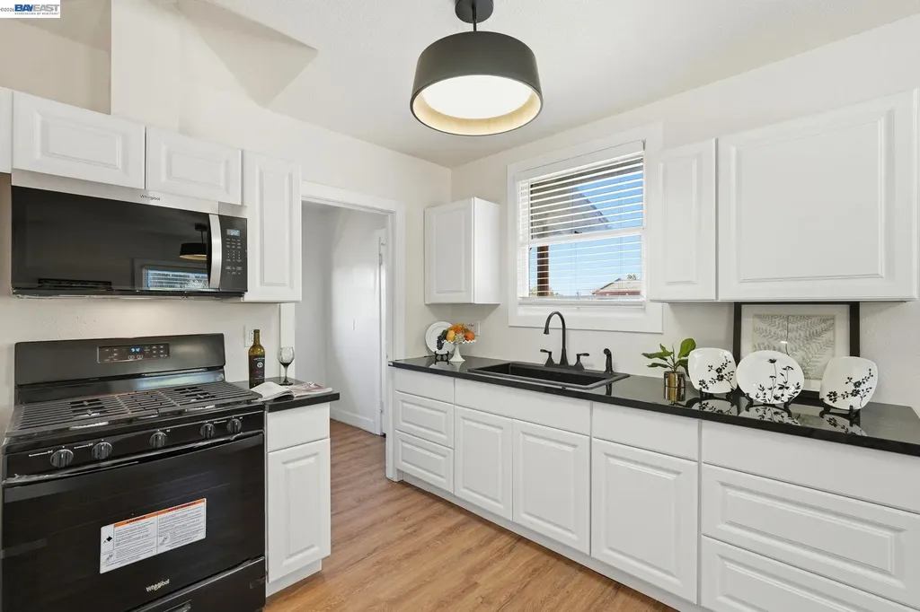 2957 73rd Avenue Oakland CA 94605