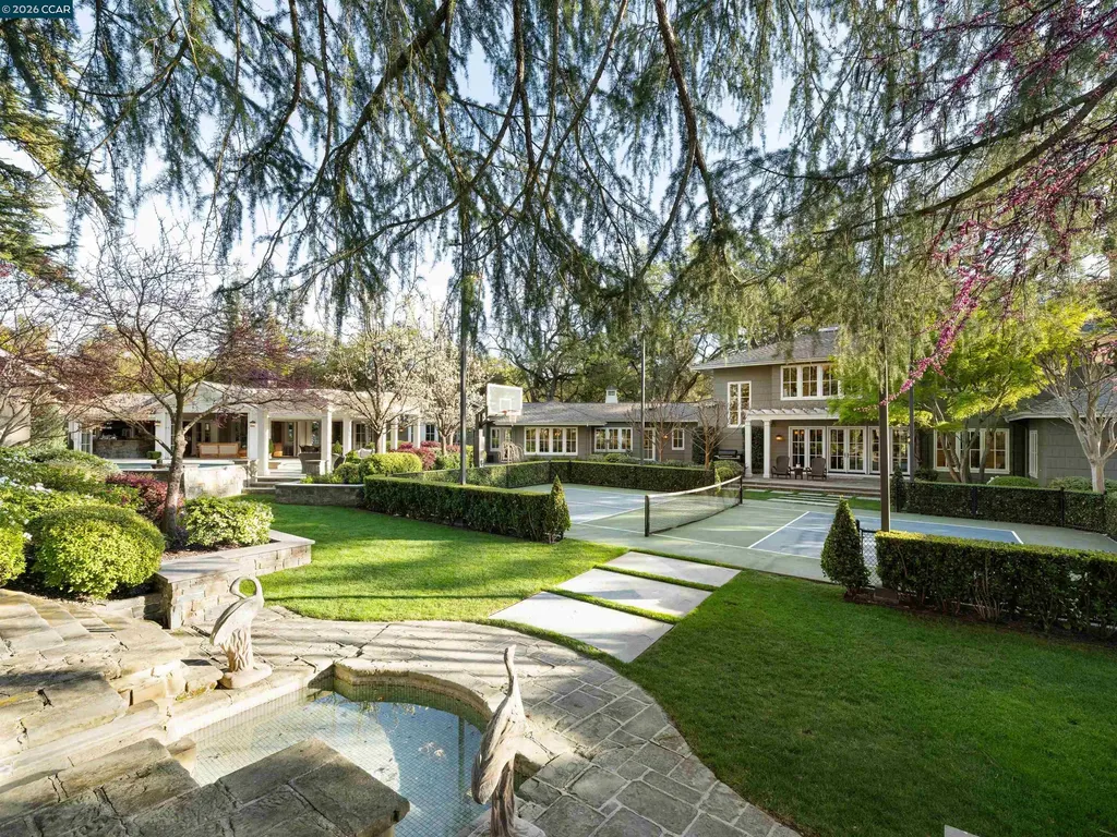 1817 Calle Arroyo Diablo CA 94528