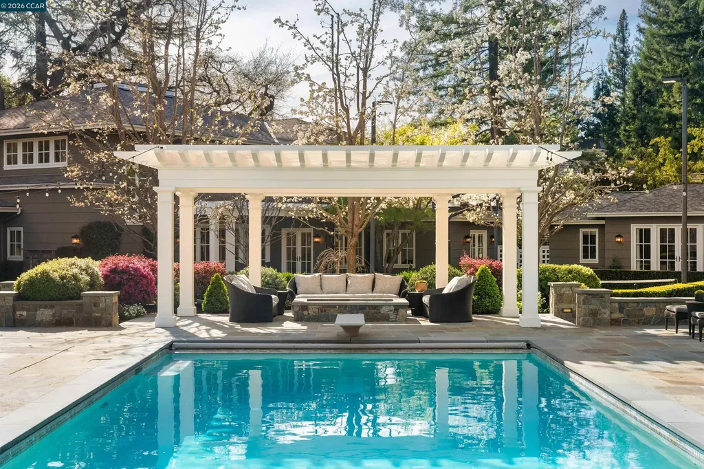 1817 Calle Arroyo Diablo CA 94528