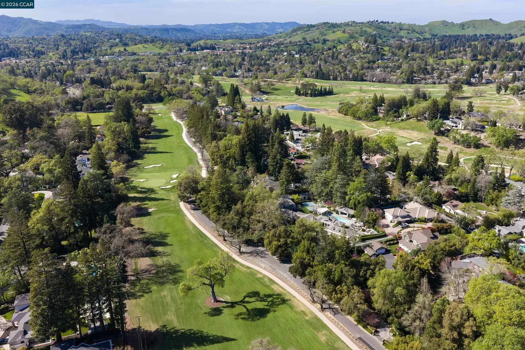 1817 Calle Arroyo Diablo CA 94528