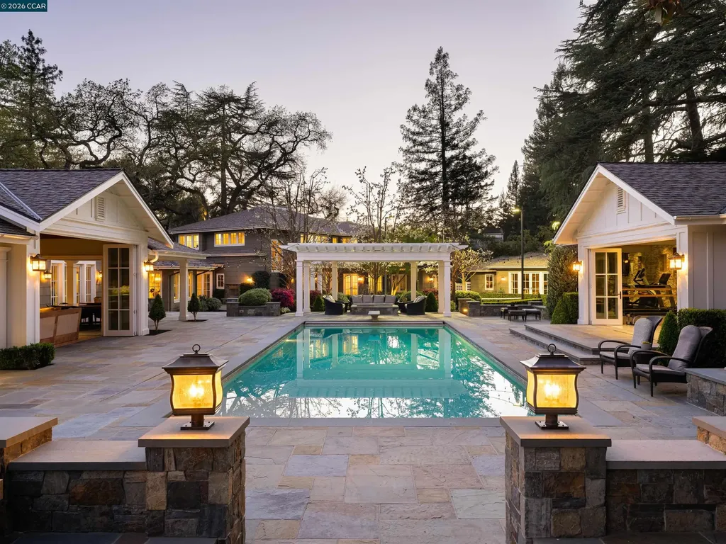 1817 Calle Arroyo Diablo CA 94528