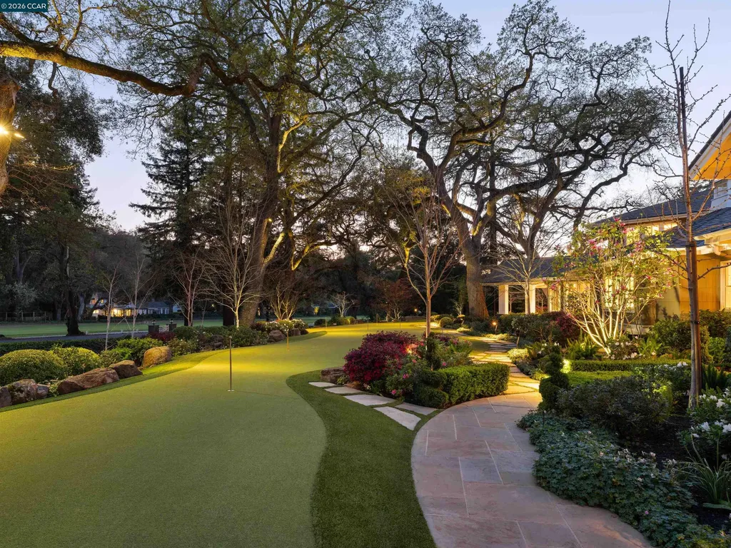 1817 Calle Arroyo Diablo CA 94528